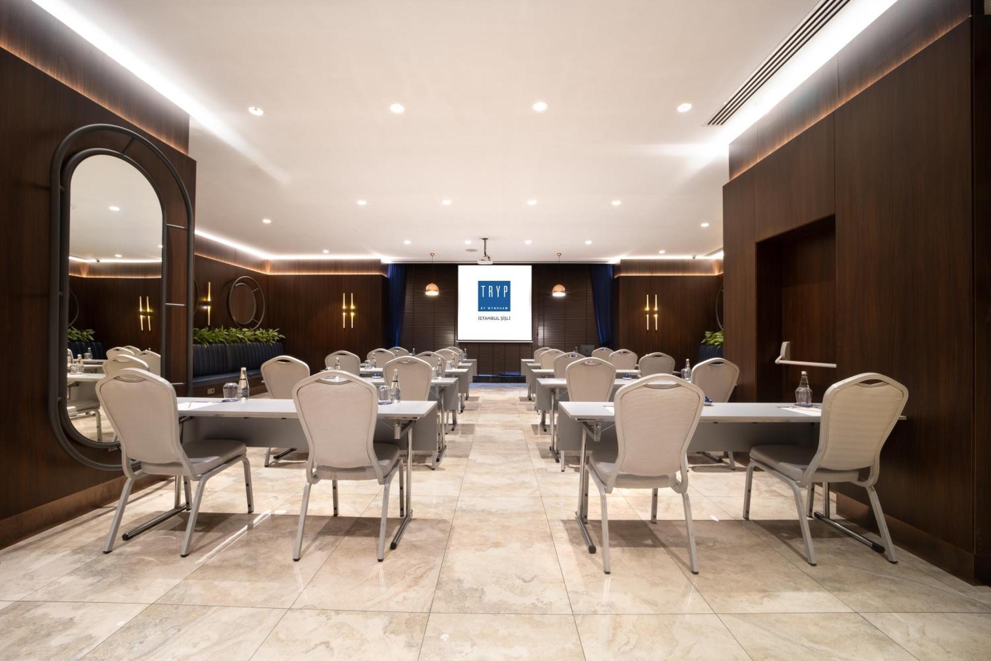 Tryp By Wyndham Istanbul Sisli Hotel Exterior foto